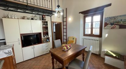 Palazzo / Stabile 5 locali di 65 m² a Arezzo (52100)