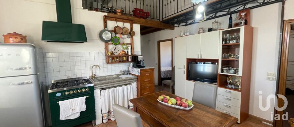 Palazzo / Stabile 5 locali di 65 m² a Arezzo (52100)