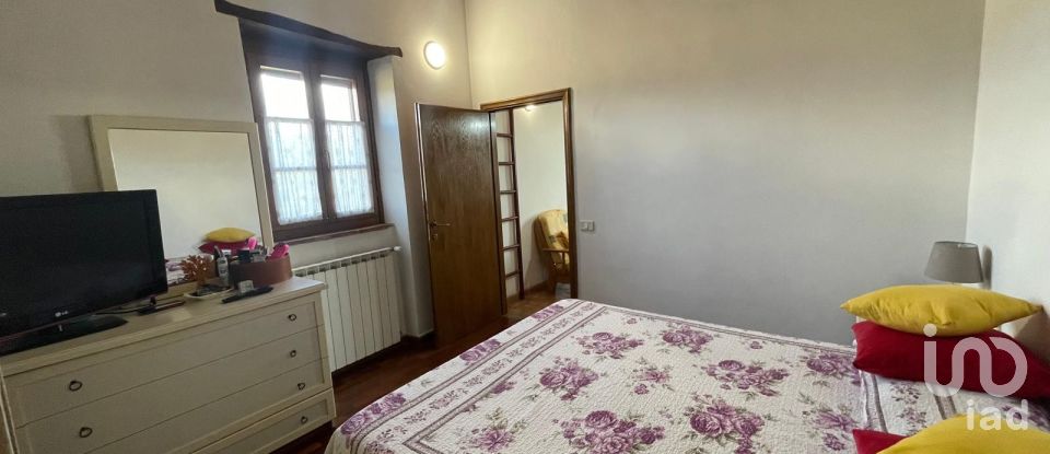 Palazzo / Stabile 5 locali di 65 m² a Arezzo (52100)