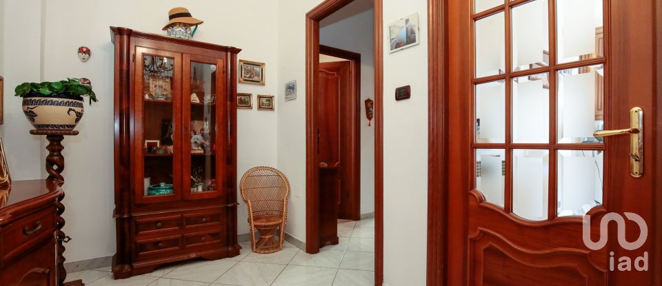 Four-room apartment of 85 m² in Genova (16136)