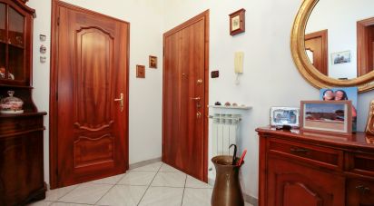 Four-room apartment of 85 m² in Genova (16136)