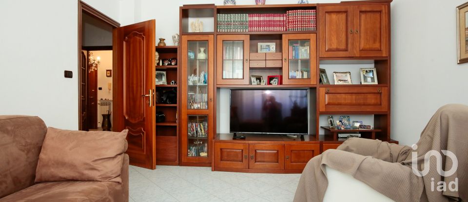 Four-room apartment of 85 m² in Genova (16136)