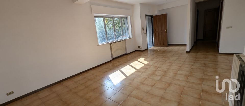 Villa a schiera 12 locali di 185 m² in Sulmona (67039)