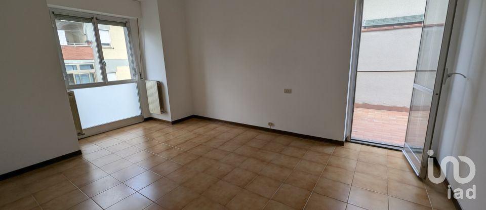 Villa a schiera 12 locali di 185 m² in Sulmona (67039)