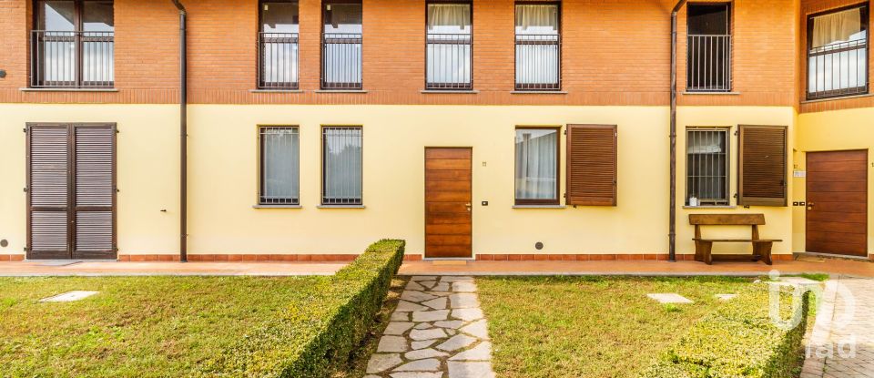 Villa a schiera 5 locali di 144 m² in Comabbio (21020)