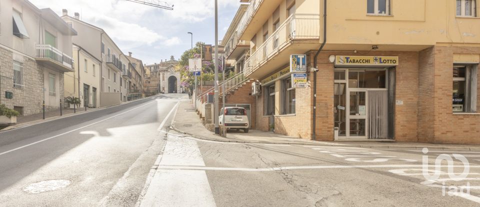 Tabacchi di 108 m² in Recanati (62019)