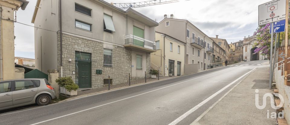 Tabacchi di 108 m² in Recanati (62019)