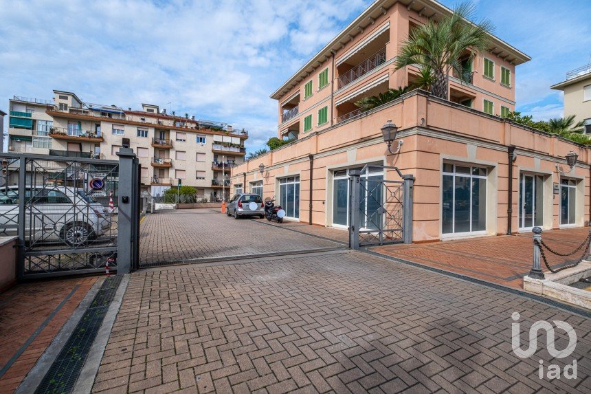 Parking of 15 m² in Bordighera (18012)