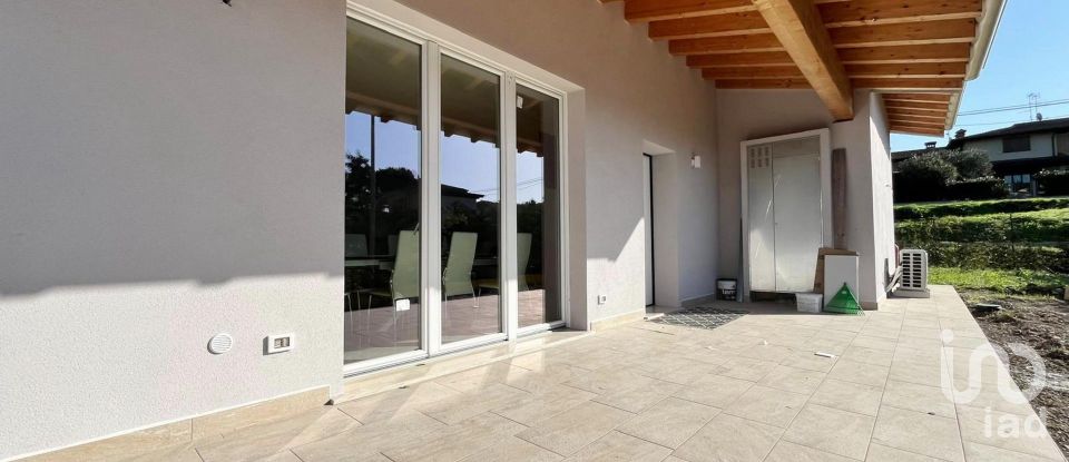 Villa Bifamiliare 3 locali di 110 m² in Lonato del Garda (25017)