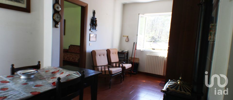 Town house 7 rooms of 150 m² in Dego (17058)