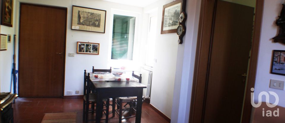 Town house 7 rooms of 150 m² in Dego (17058)