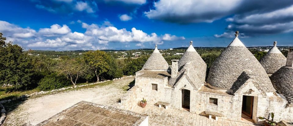 Trullo 7 locali di 150 m² in Cisternino (72014)