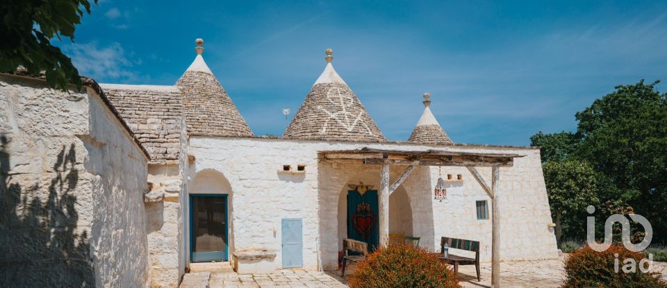 Trullo 6 locali di 180 m² in Cisternino (72014)