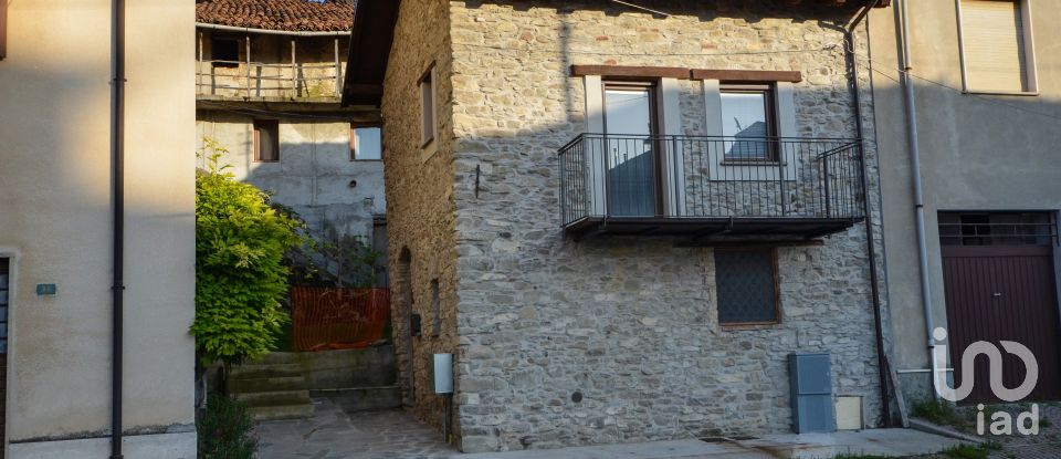 Village house 3 rooms of 50 m² in Cengio (17056)