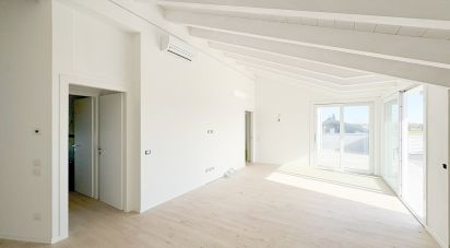 Palazzo / Stabile 5 locali di 180 m² a Rubano (35030)