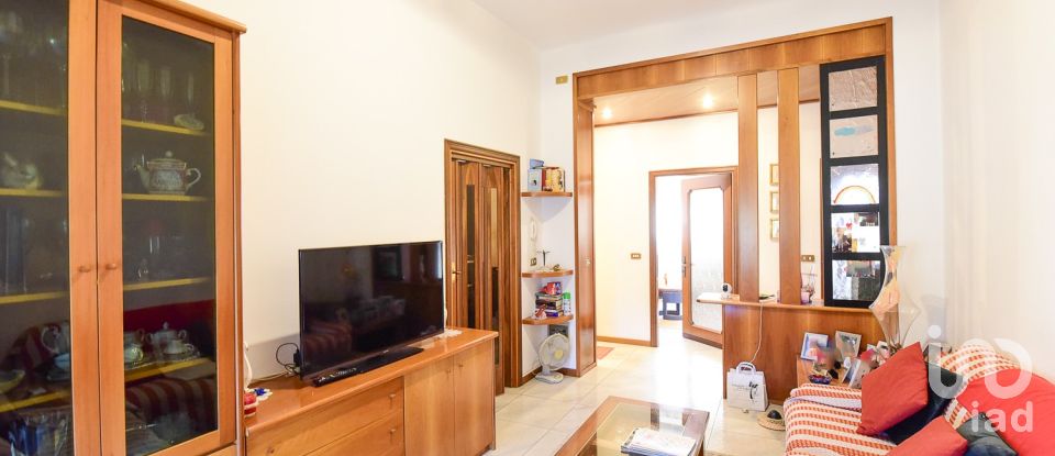 Four-room apartment of 95 m² in Inverigo (22044)