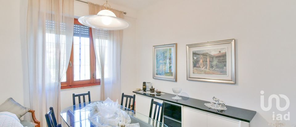 Four-room apartment of 95 m² in Inverigo (22044)