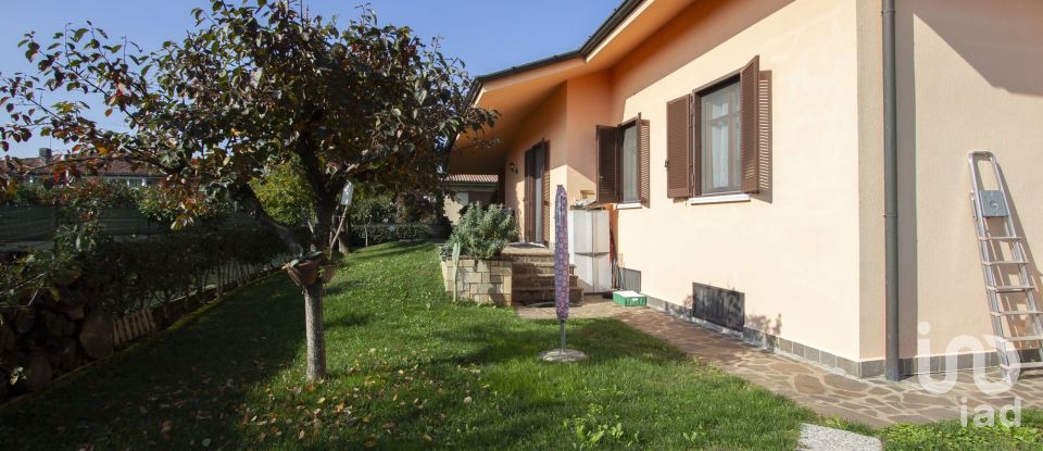 Villa Bifamiliare 4 locali di 201 m² a Pozzo d'Adda (20060)