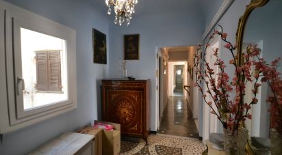 Apartment 7 rooms of 90 m² in Genova (16129)