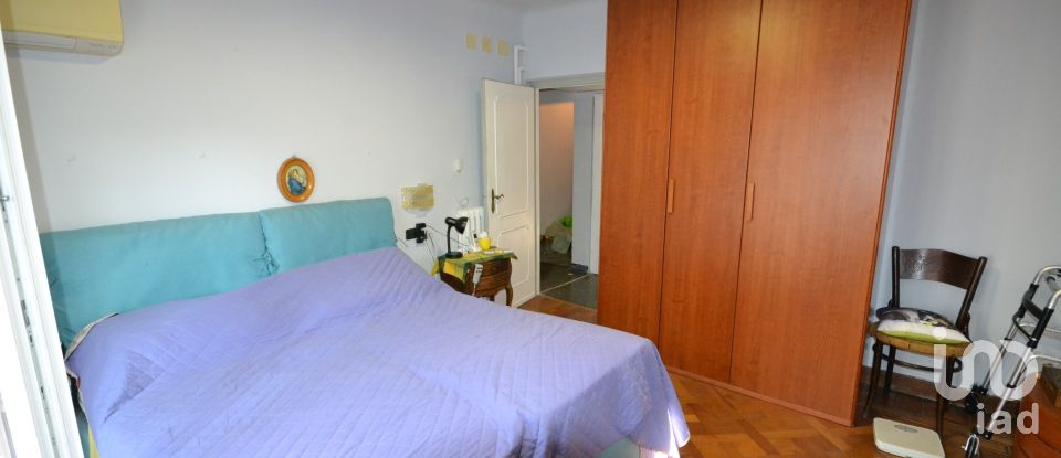 Apartment 7 rooms of 90 m² in Genova (16129)