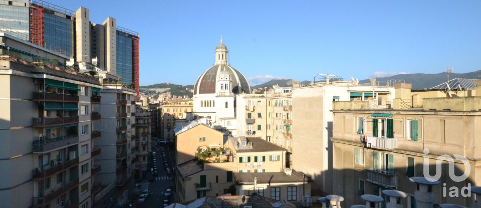 Apartment 7 rooms of 90 m² in Genova (16129)