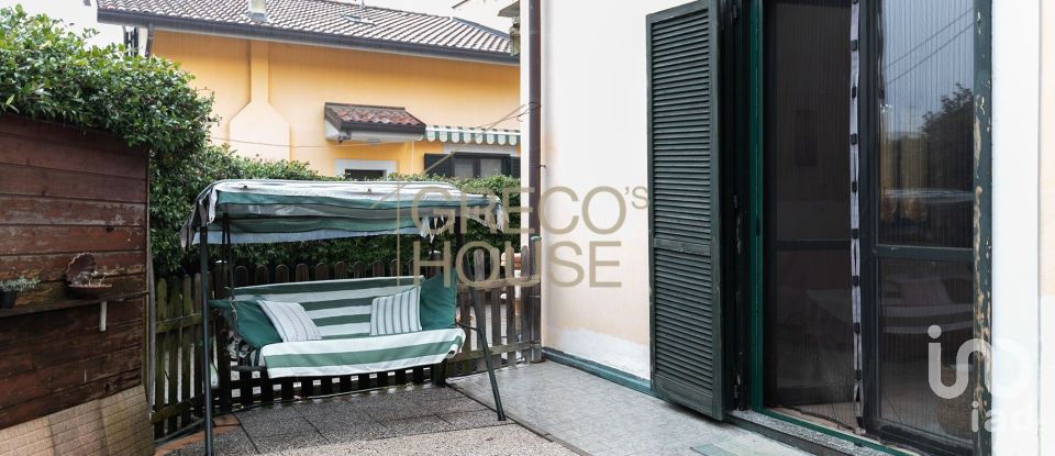 House boat 3 rooms of 120 m² in Varano Borghi (21020)