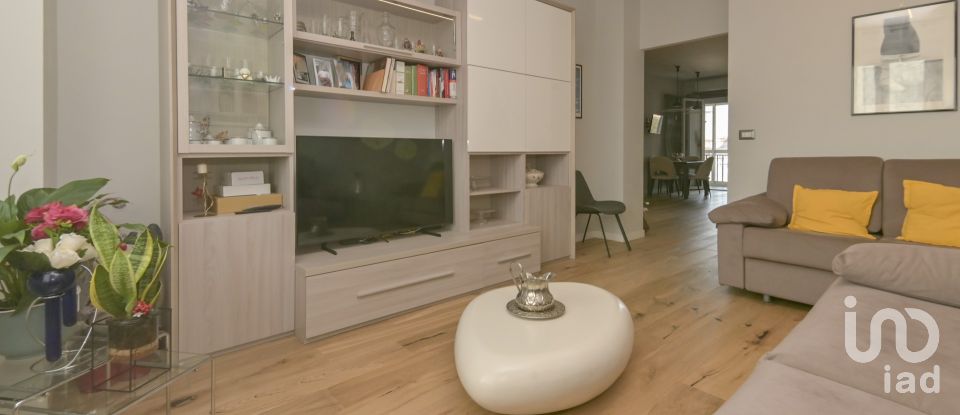 Three-room apartment of 83 m² in Torino (10149)