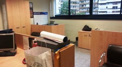 Ufficio 9 locali di 275 m² a Bari (70126)