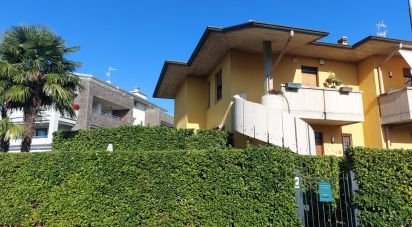 Quadrilocale di 116 m² a Seveso (20822)