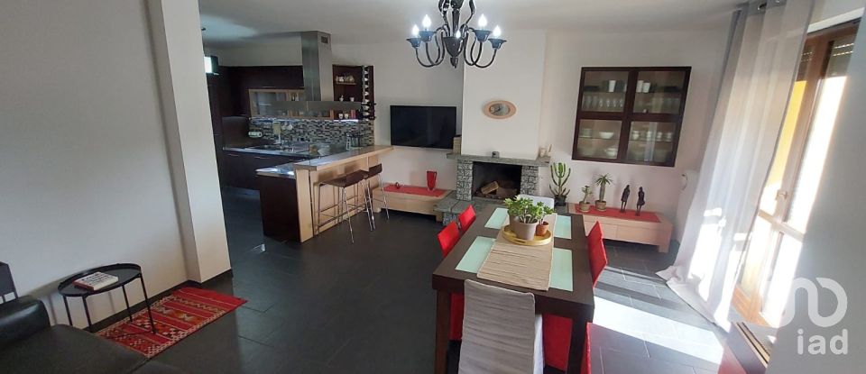 Quadrilocale di 116 m² a Seveso (20822)