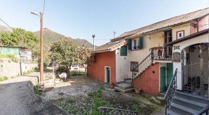 Abitazione 4 locali di 69 m² in Davagna (16022)