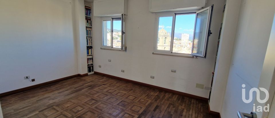 Loft 7 rooms of 117 m² in Savona (17100)