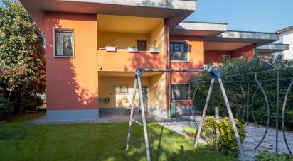 House boat 5 rooms of 190 m² in Castel Goffredo (46042)