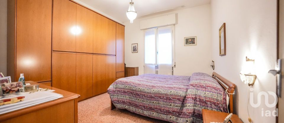 Casa 8 locali di 250 m² in Ferrara (44123)