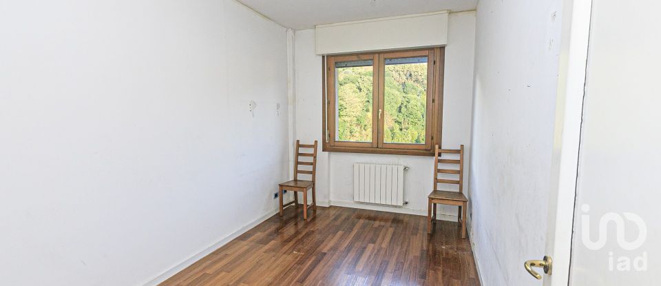 Four-room apartment of 120 m² in Genova (16159)