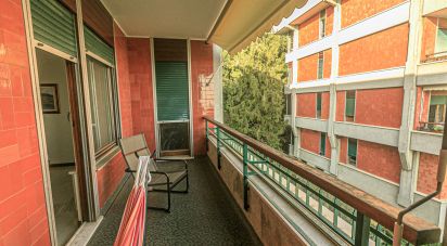 Appartamento 8 locali di 215 m² a Genova (16167)