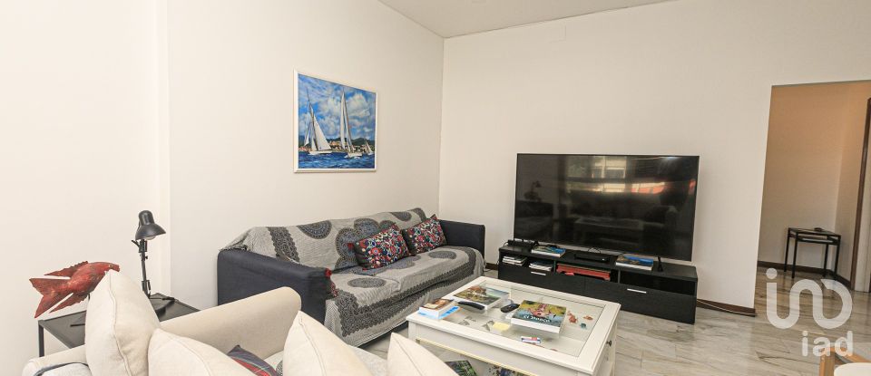 Apartment 8 rooms of 215 m² in Genova (16167)