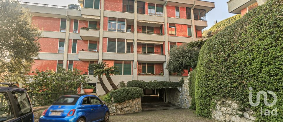 Apartment 8 rooms of 215 m² in Genova (16167)