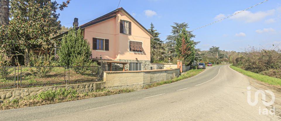 Casa indipendente 7 locali di 270 m² in Molare (15074)