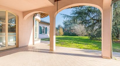 Villa 10 locali di 731 m² in Casnate con Bernate (22070)