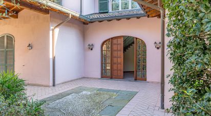 Villa 10 locali di 731 m² in Casnate con Bernate (22070)