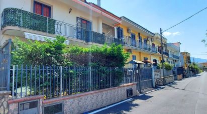 Villa Bifamiliare 14 locali di 233 m² in Sant'Antonio Abate (80057)