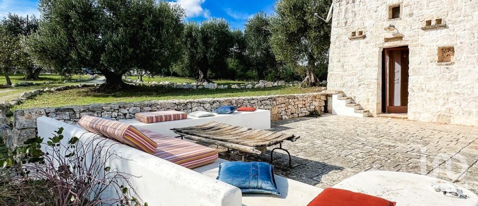 Trullo 7 locali di 150 m² in Cisternino (72014)