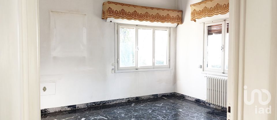 Casa 5 locali di 208 m² in Firenze (50132)