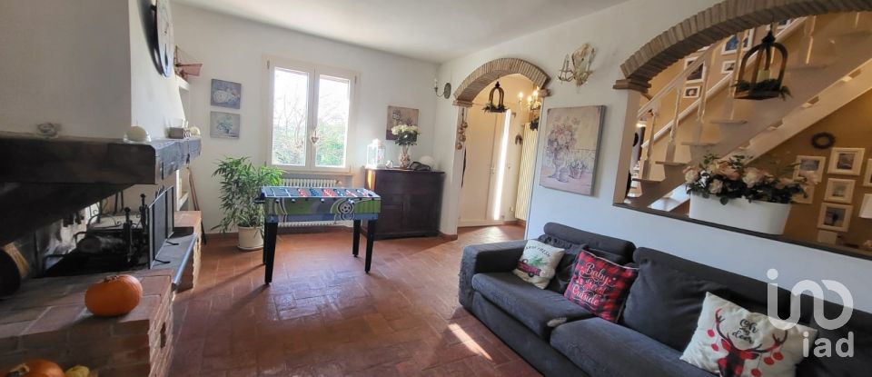 House 11 rooms of 240 m² in San Giuliano Terme (56017)