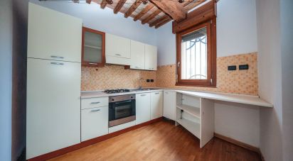 Three-room apartment of 69 m² in Argenta (44010)