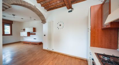 Three-room apartment of 69 m² in Argenta (44010)