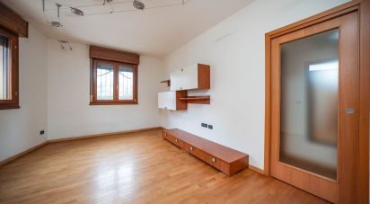 Three-room apartment of 69 m² in Argenta (44010)