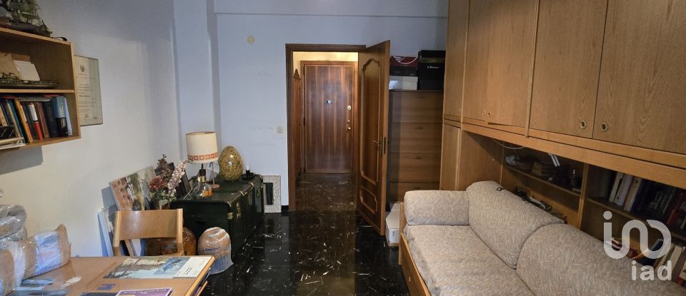 Appartamento 7 locali di 140 m² a Genova (16135)