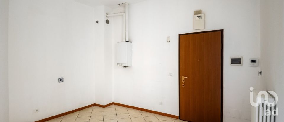 Bilocale di 80 m² a Bologna (40121)